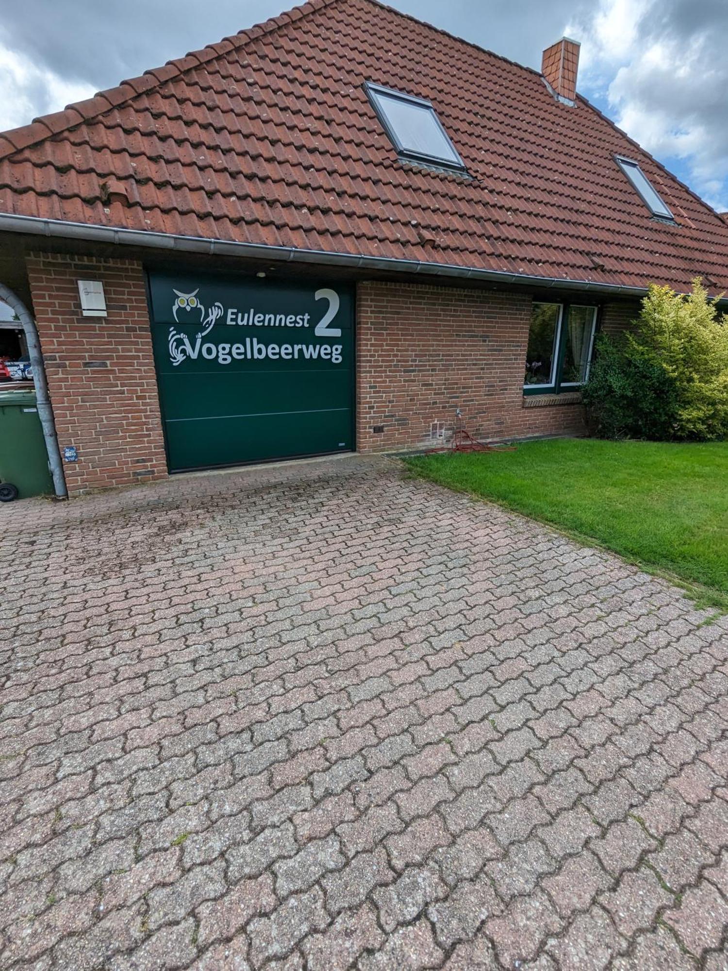 Eulennest Hotell Tarp Exteriör bild